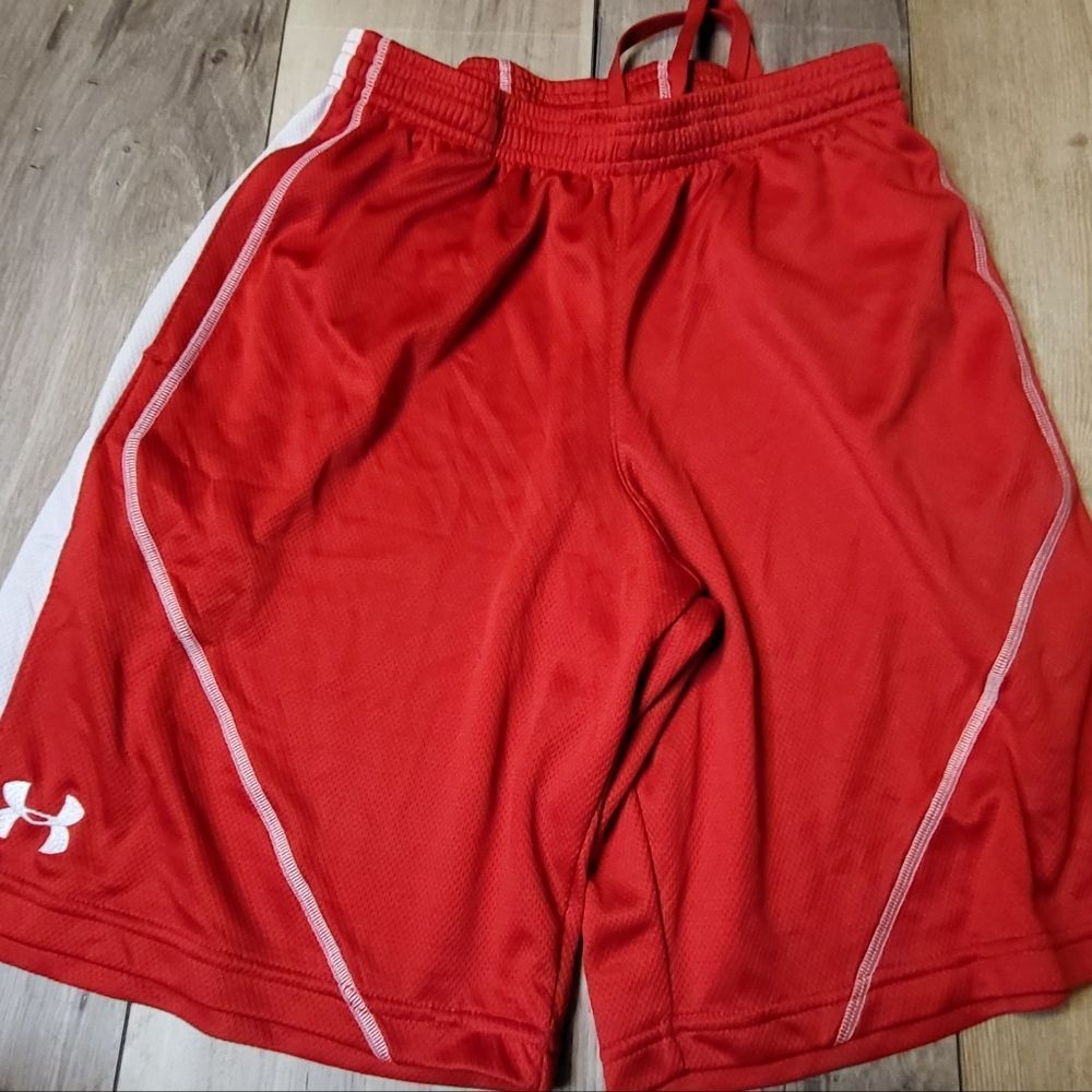 Mens‎ Under Armour Shorts Size Small